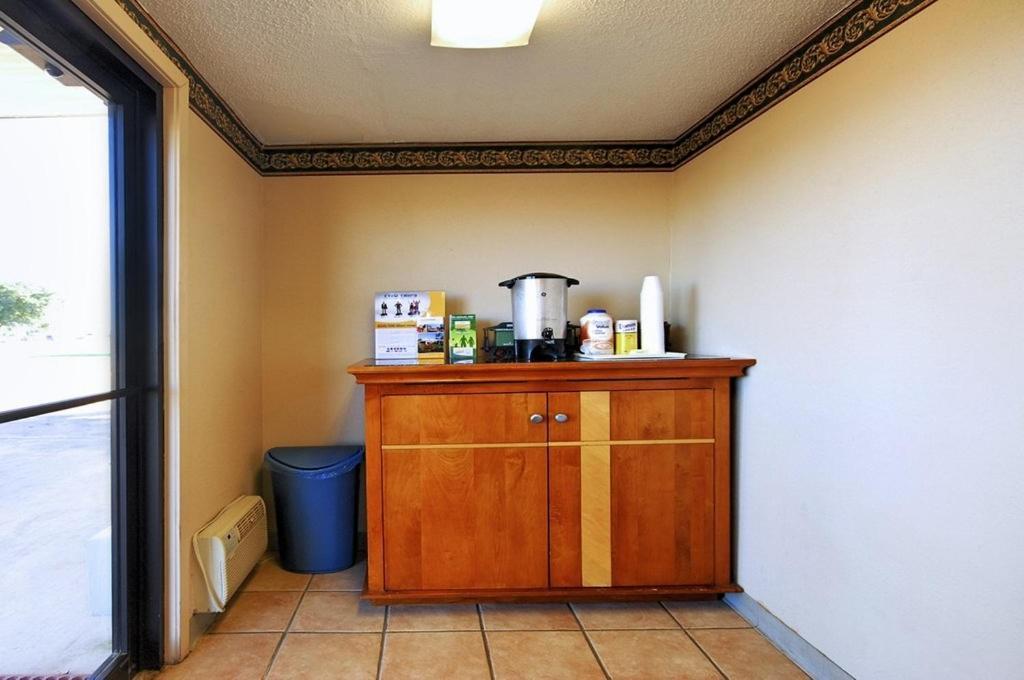 Rodeway Inn Indianola Kültér fotó