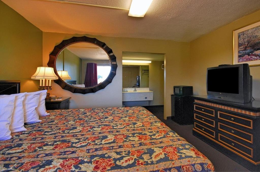 Rodeway Inn Indianola Szoba fotó